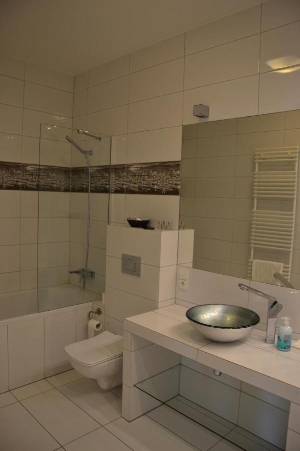 Apartamenty Centrum Nad Motlawa Z Widokiem Na Patio Z Balkonem غدانسك المظهر الخارجي الصورة